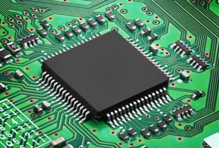 回收存储器、传感器、微控制器、收发器，新能源IC，5G 芯片