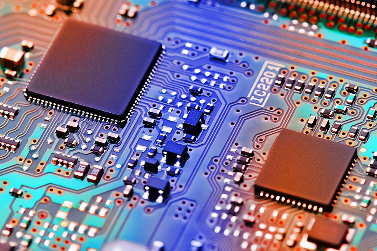 供应音频放大器、射频收发器 IC、USB 控制器、IGBT 晶体管
