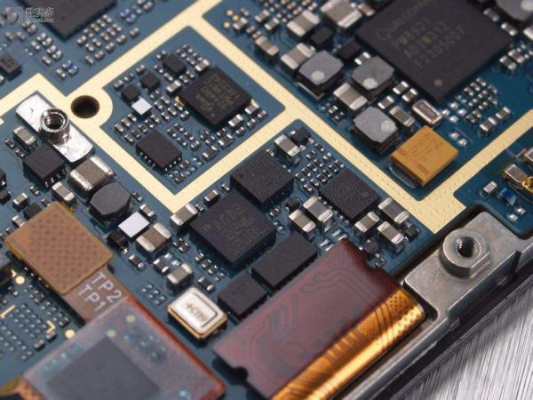 高价回收（Microchip）RF放大器IC、汽车微控制器、以太网PHY收发器