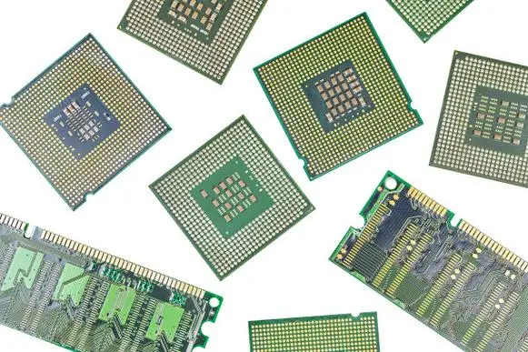 回收存储器—NOR 闪存—通用闪存—非易失性—串行EEPROM