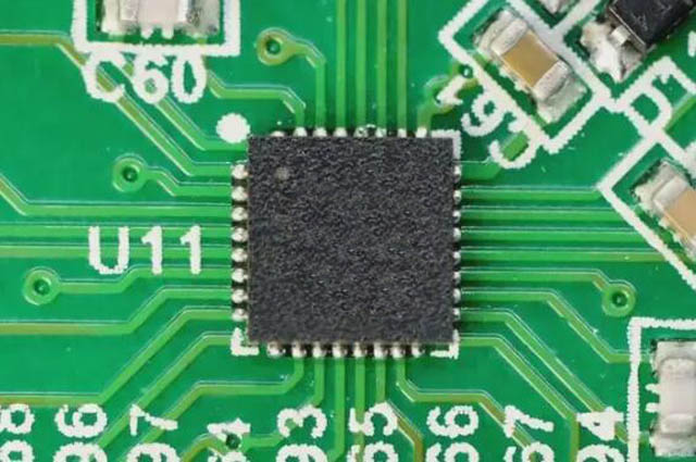 收购【NXP】 Layerscape 处理器，雷达收发器，汽车 MCU，系统基础芯片