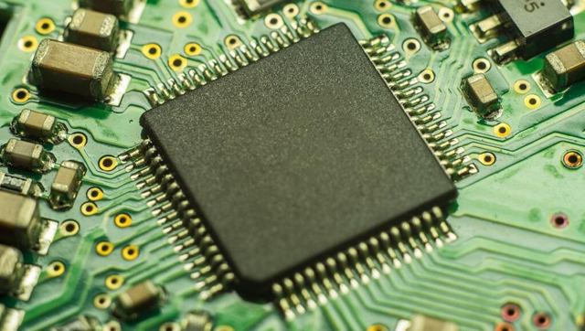 收购【Intel】现场可编程门阵列：Stratix IV FPGAs、SoC FPGAs、Cyclone 10 FPGAs、Arria FPGAs