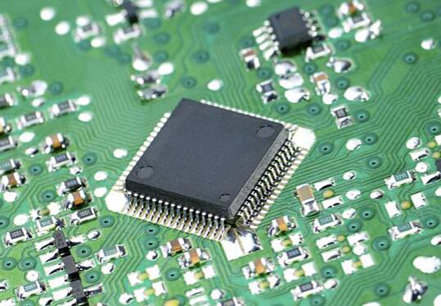供应【ST】IC器件：汽车雷达传感器、32 位汽车 MCU、汽车音响处理器