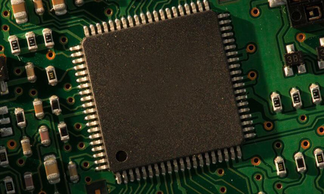 收购 [Microchip] 电源管理IC：以太网供电（PoE）IC、碳化硅（SiC）器件、热插拔控制器