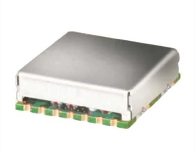 来自 Mini-Circuits 的 Lumped LC（SDP-1R3G）双工器