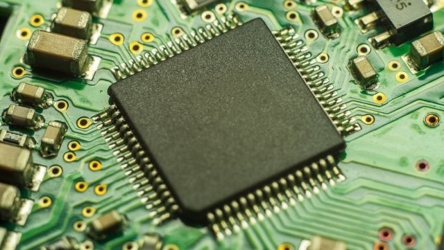 明佳达回收集成电路芯片，包括TI、NXP、ST、ADI、Xilinx、Microchip等国际知名品牌电子元器件